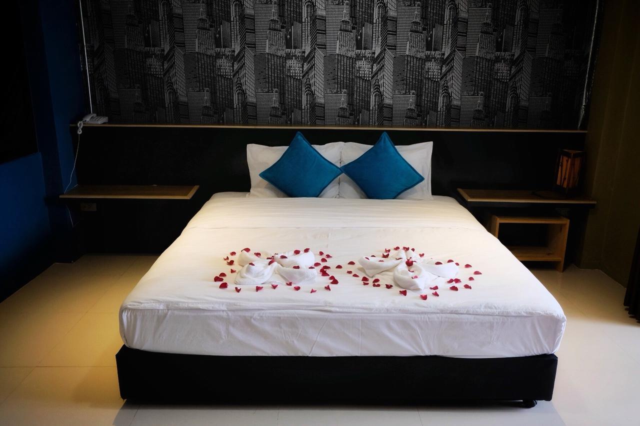 Royal Nine Hotel Kanchanaburi Bagian luar foto