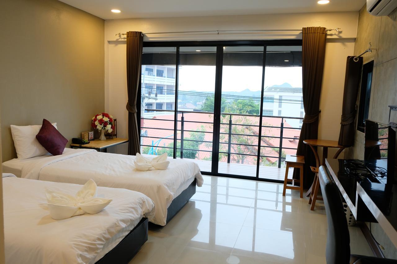 Royal Nine Hotel Kanchanaburi Bagian luar foto