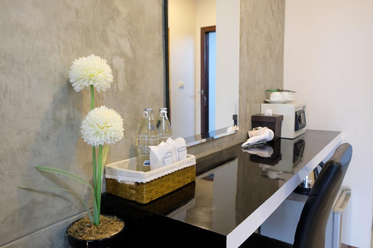 Royal Nine Hotel Kanchanaburi Bagian luar foto