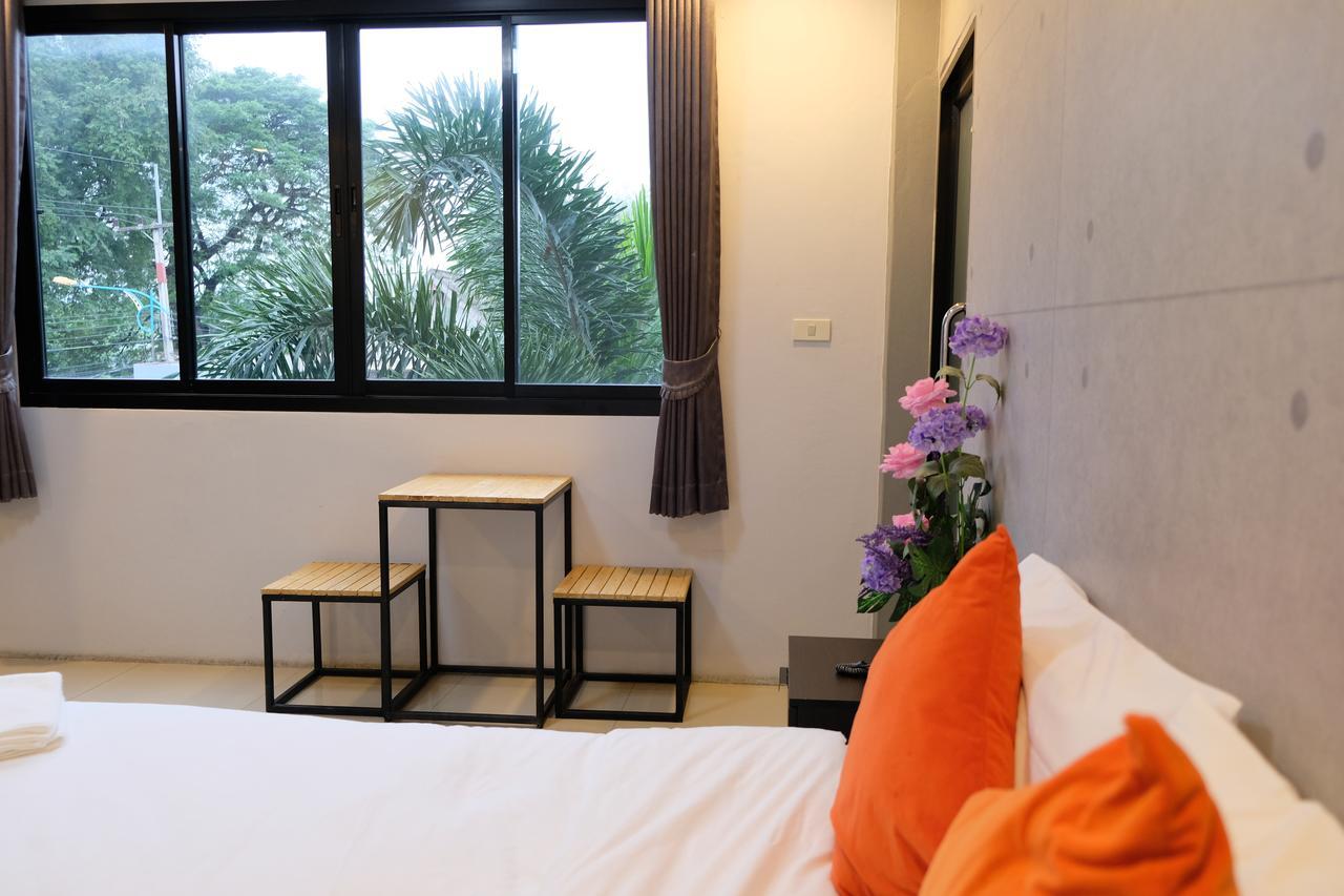 Royal Nine Hotel Kanchanaburi Bagian luar foto