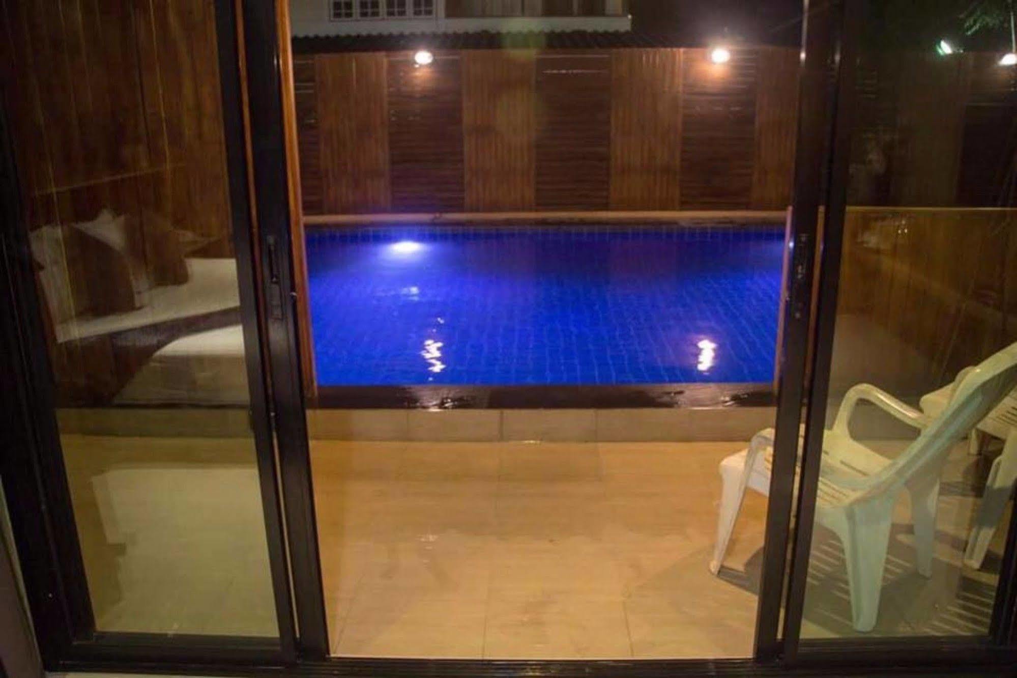 Royal Nine Hotel Kanchanaburi Bagian luar foto